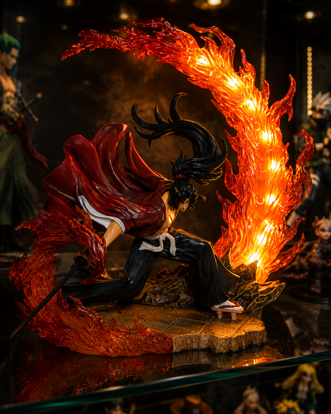 Yoriichi Tsugikuni Sun Breathing Flame Strike Figure – 22cm LED Light Display Edition