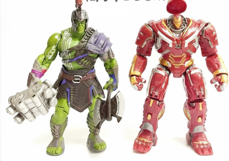Marvel Gladiator Hulk vs Hulkbuster Action Figure Set | 18 cm Edition